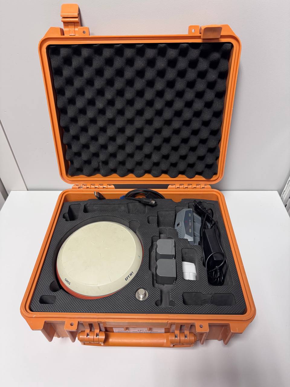 Приемник EFT M1 GNSS 220 каналов GSM