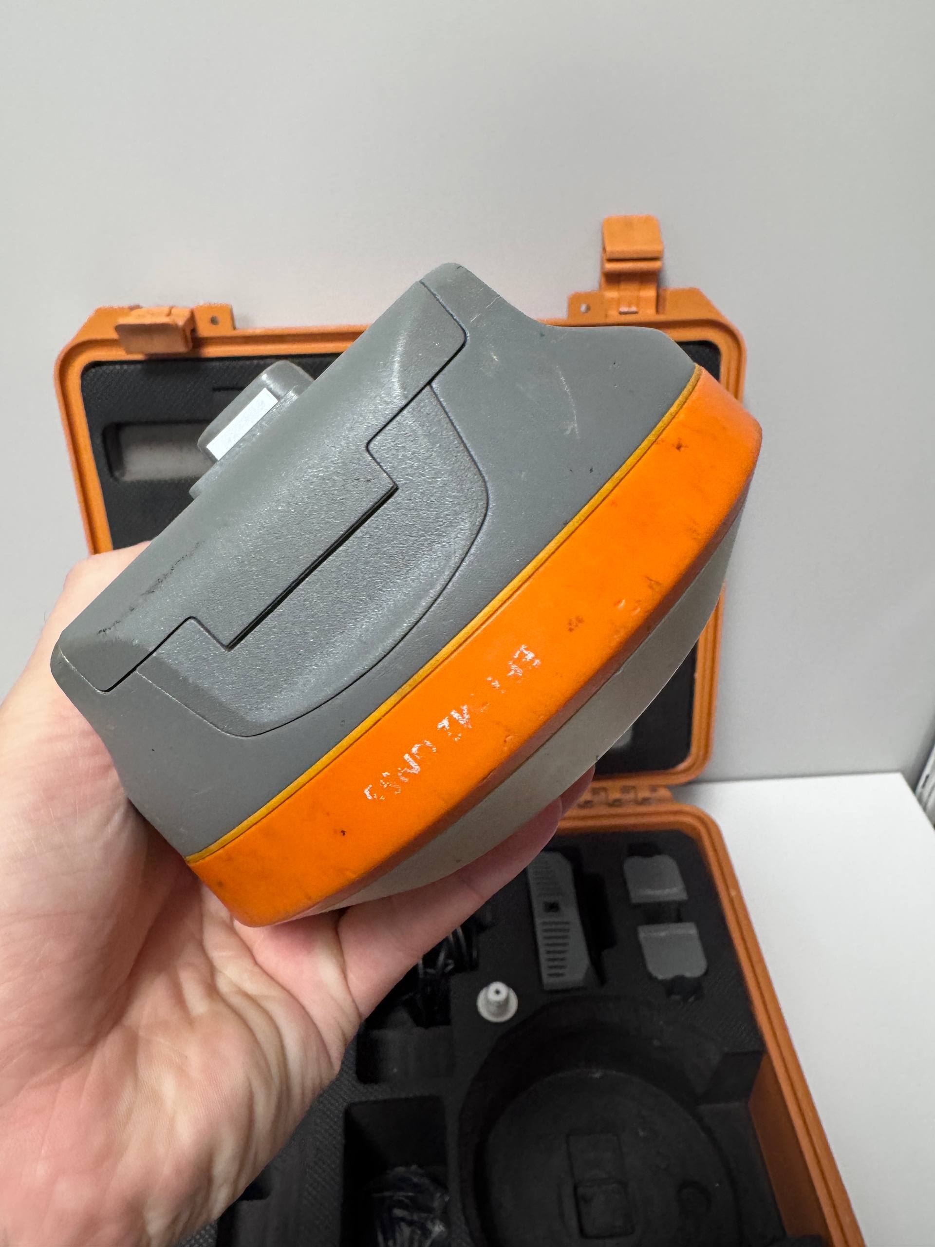 Приемник EFT M2 GNSS 220 каналов GSM/УКВ