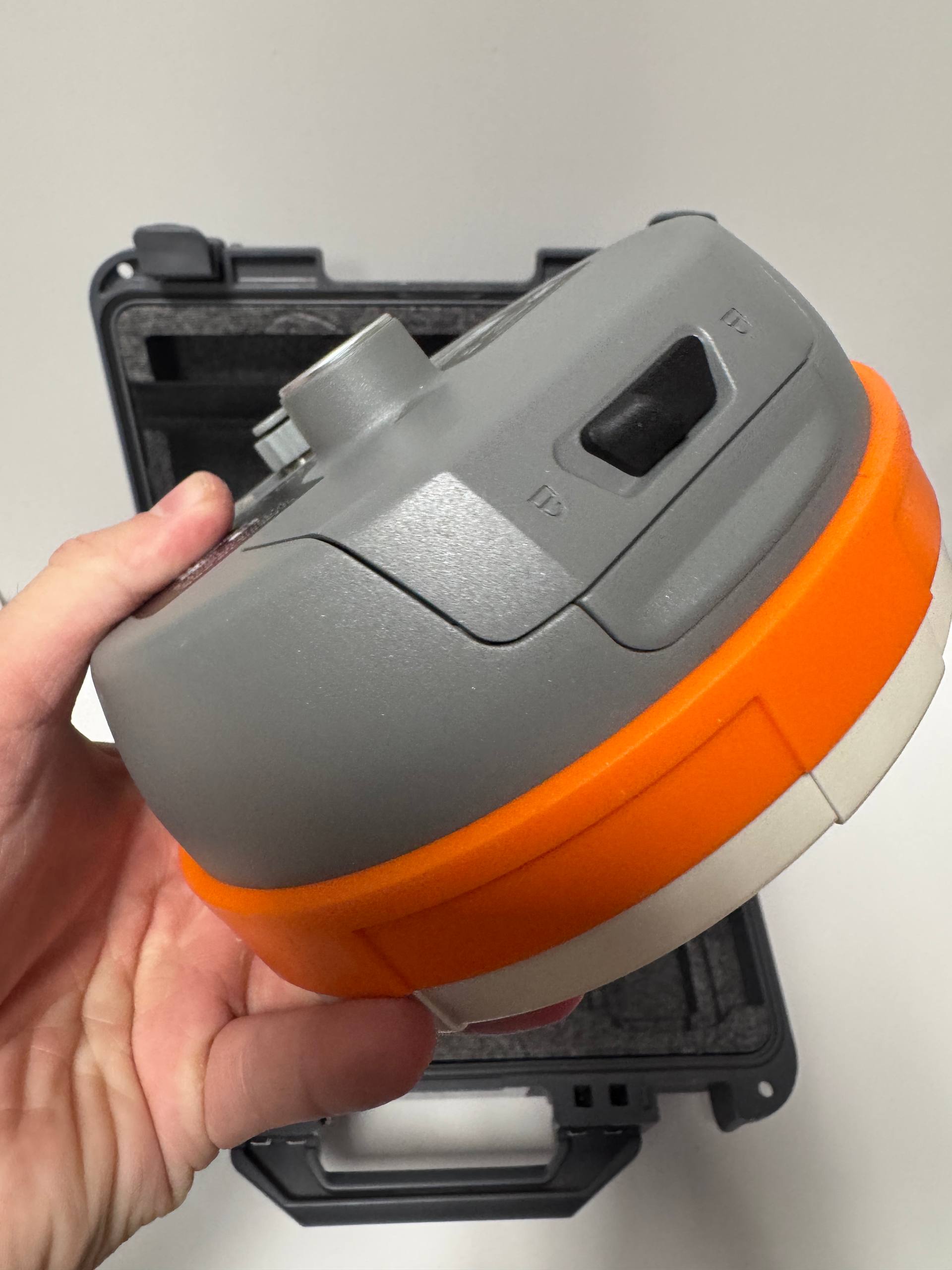 Приемник EFT M1 Plus 866 каналов GSM/УКВ